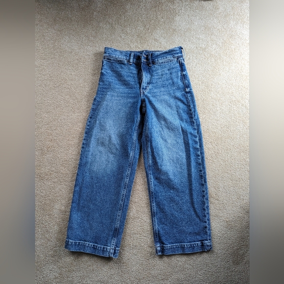 Banana Republic Denim - Banana Republic cropped jeans size 27